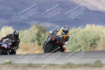 media/Nov-16-2025-Race Pace (Sun) [[8c5fa54630]]/Non Verified Riders (1st 20 Minutes)/7-Turn 9 Entry (210pm)/